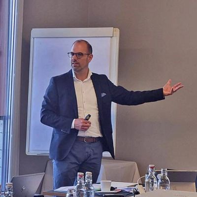 Header Inhouse-Trainings