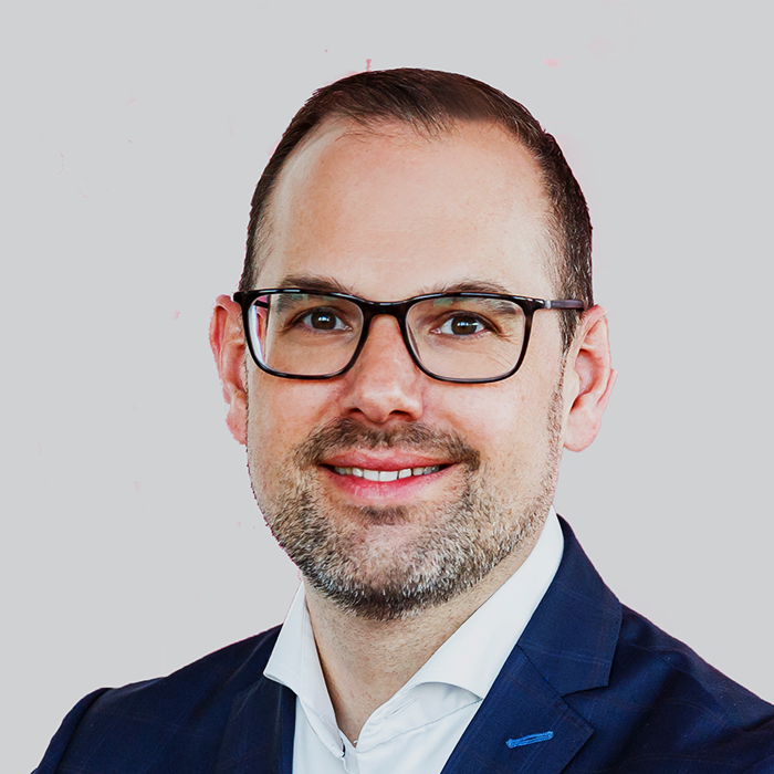 Dr. Marc Holitscher